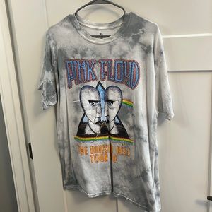 Graphic Tee from forever 21 size M/L